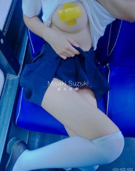 三个人捆着躁我一个_720在线视频观看