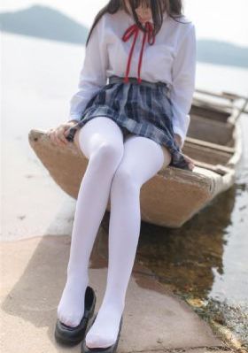 迷人的保姆在线视频_1080电影完整版